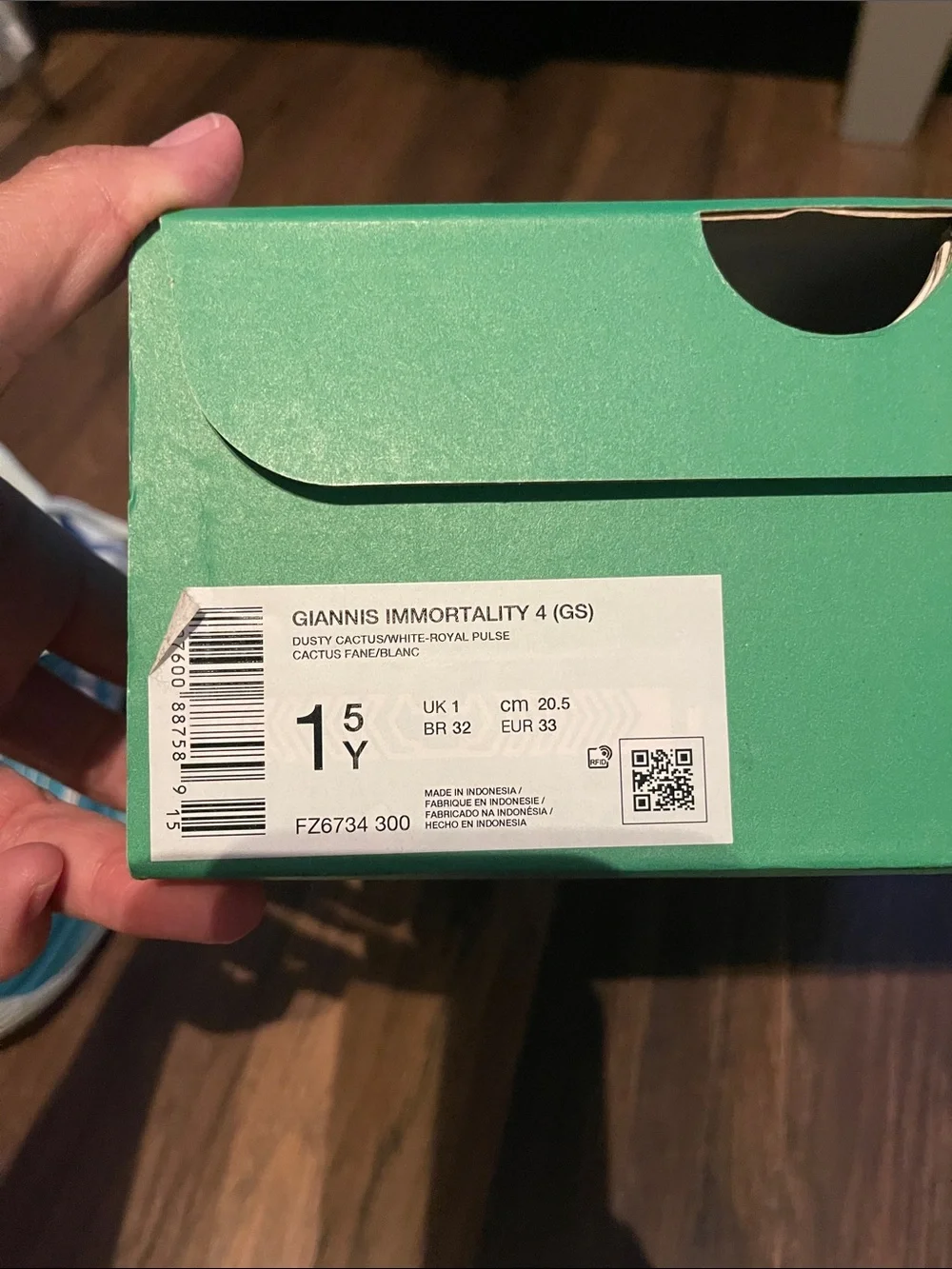 Nike Toddler Sneakers in Mint and Teal Accents